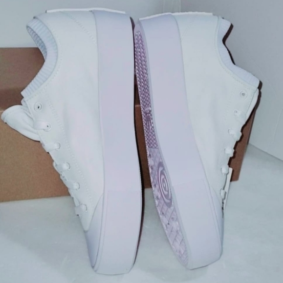 Adidas Karlie Kloss Trainer ××92 women ,size 10. Style GY0851, New with box. - Picture 4 of 9